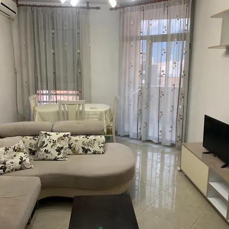 James Apartment * Tiran