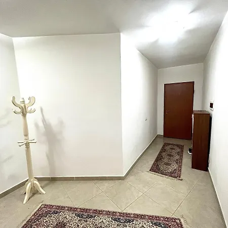 James Apartment Daire